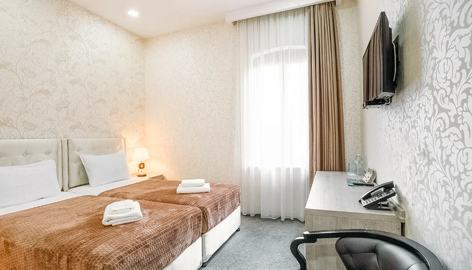 هتل آیوانی تفلیس